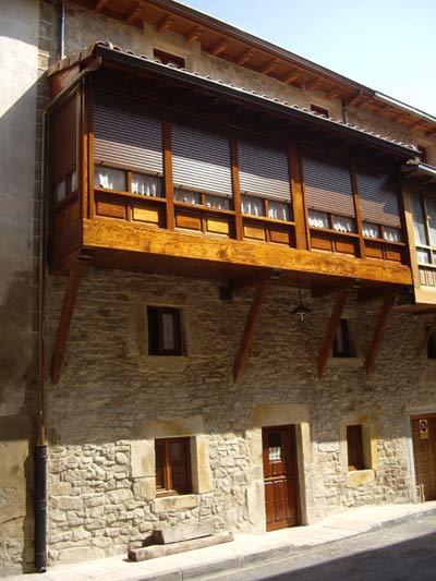 Hotel Rural La Casa Del Montero Espinosa De Los Monteros Bagian luar foto