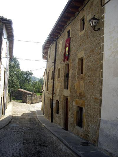 Hotel Rural La Casa Del Montero Espinosa De Los Monteros Bagian luar foto